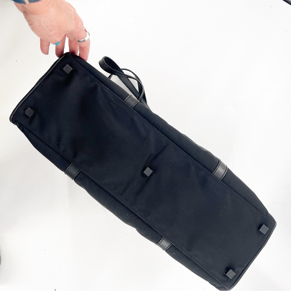 Gucci Black/Silver Nylon & Leather Work Travel Shoulder Bag, Authentic - Picture 16 of 17